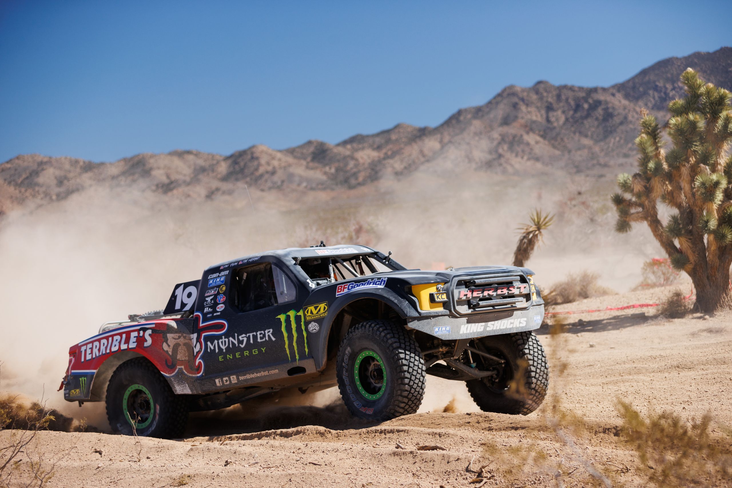 AMSOIL Returns to 2023 BFGoodrich Tires Mint 400 as Supporting